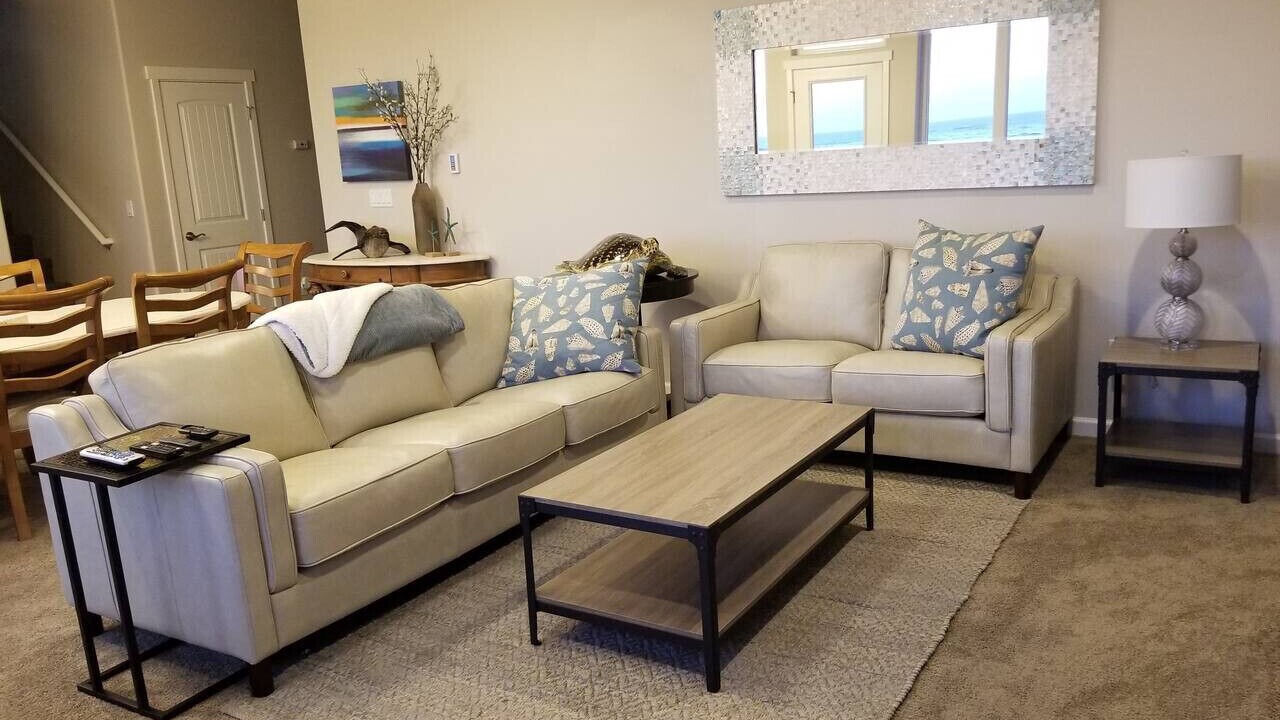 Photo of Livingroom in Bayshore