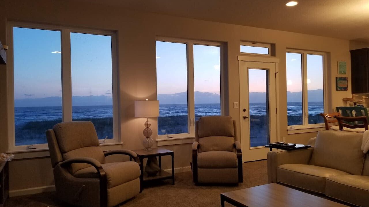 Photo of Livingroom in Bayshore