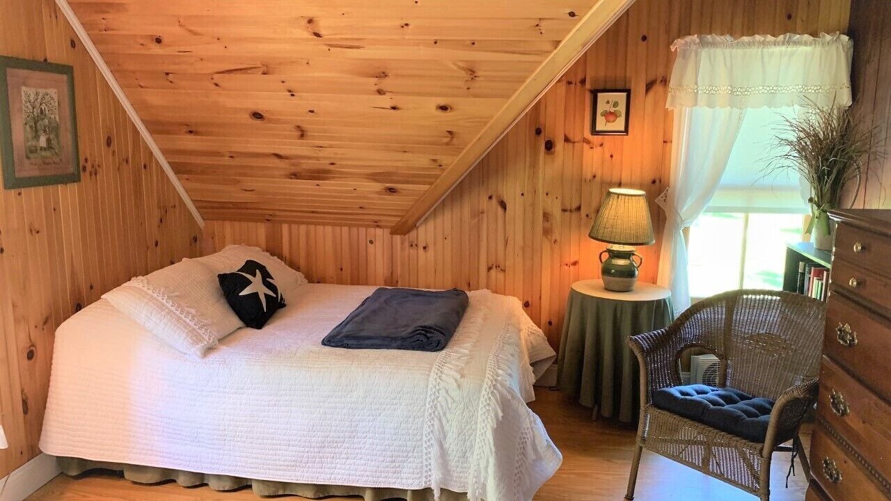 Photo of Bedroom in Harpswell