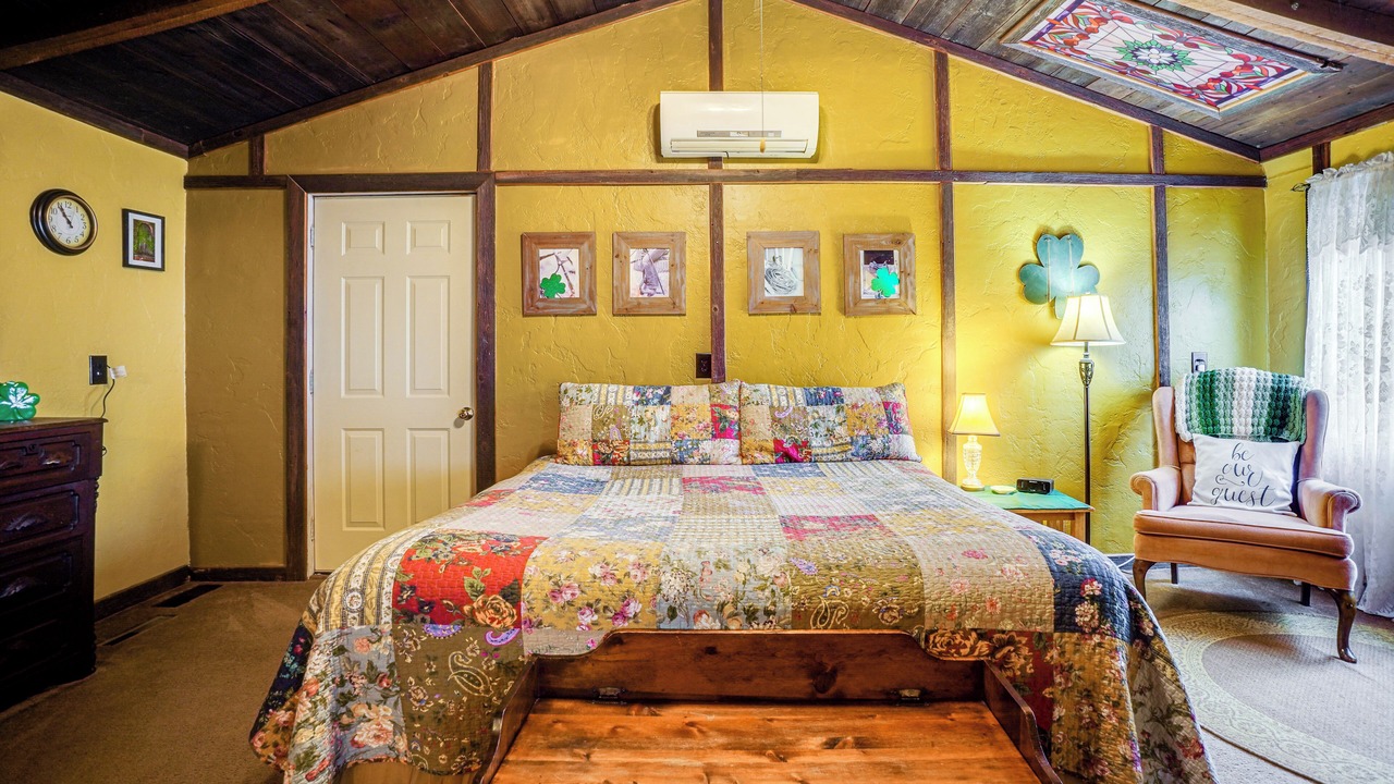 Photo of Bedroom in Honey Creek