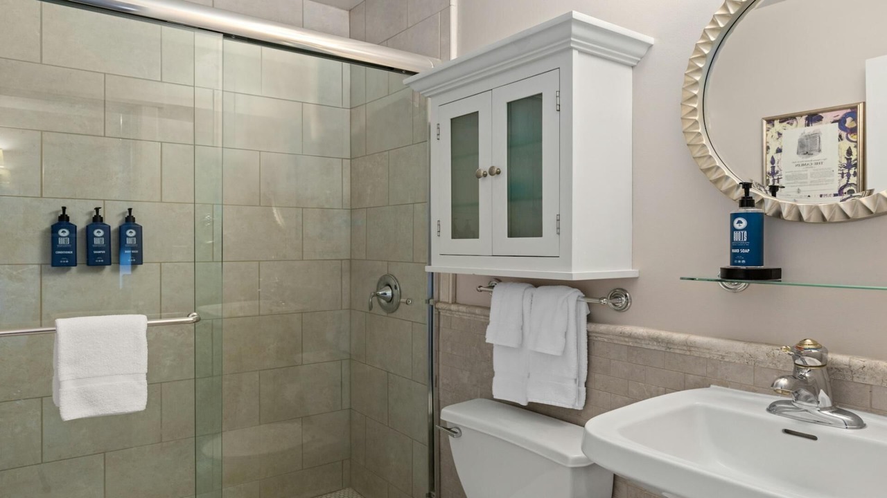 Photo of Bathroom in Downtown Seattle