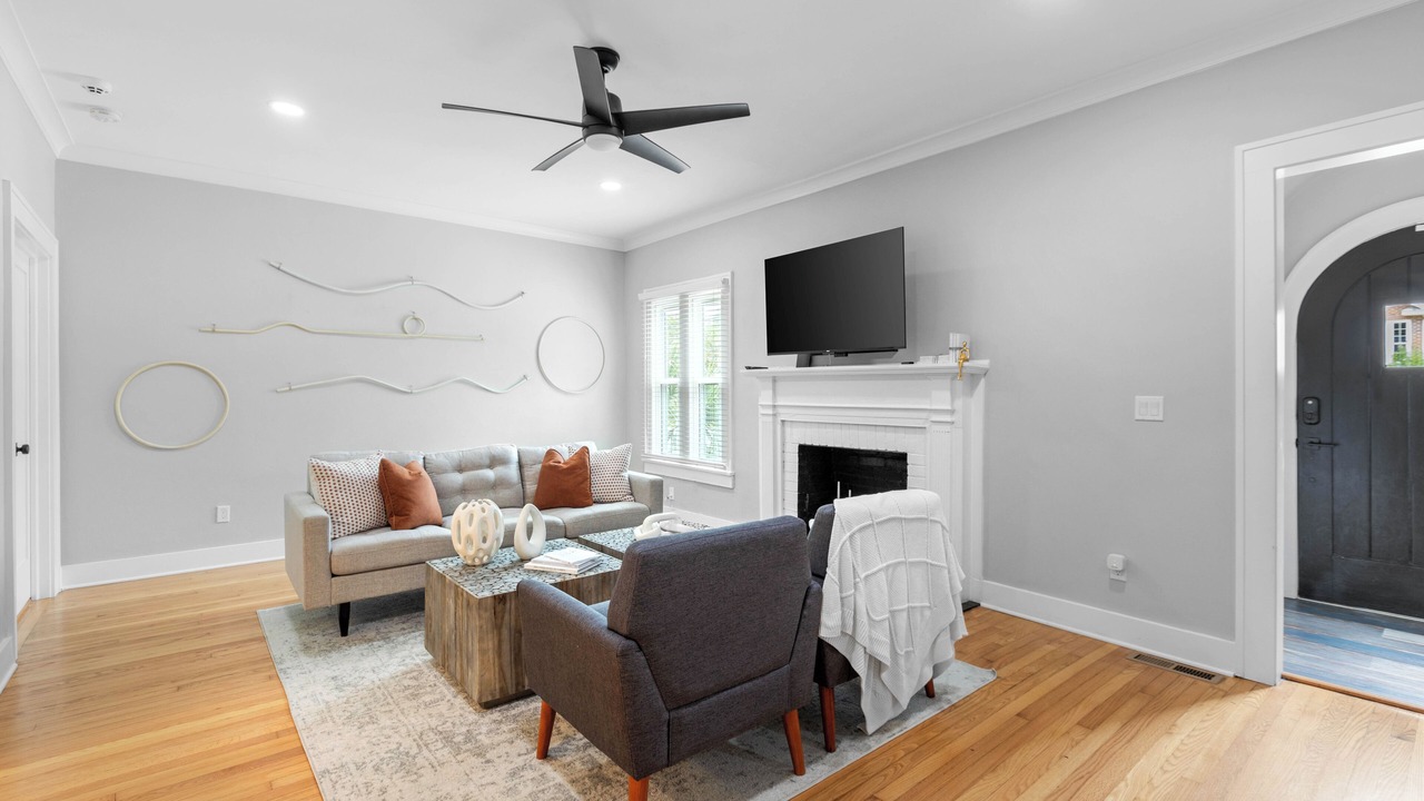 Photo of Livingroom in Tallahassee