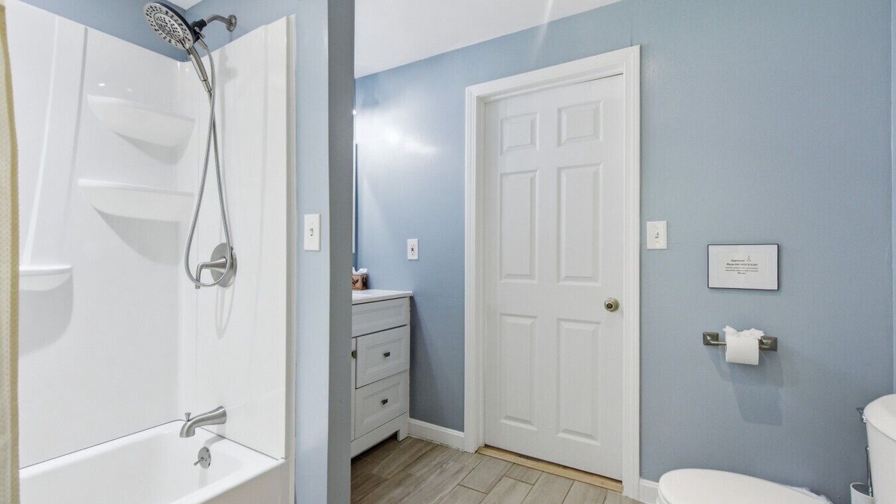 Photo of Bathroom in Sunapee
