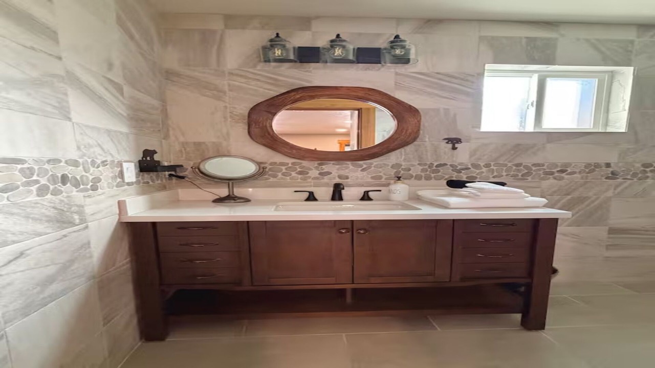 Photo of Bathroom in Mariposa