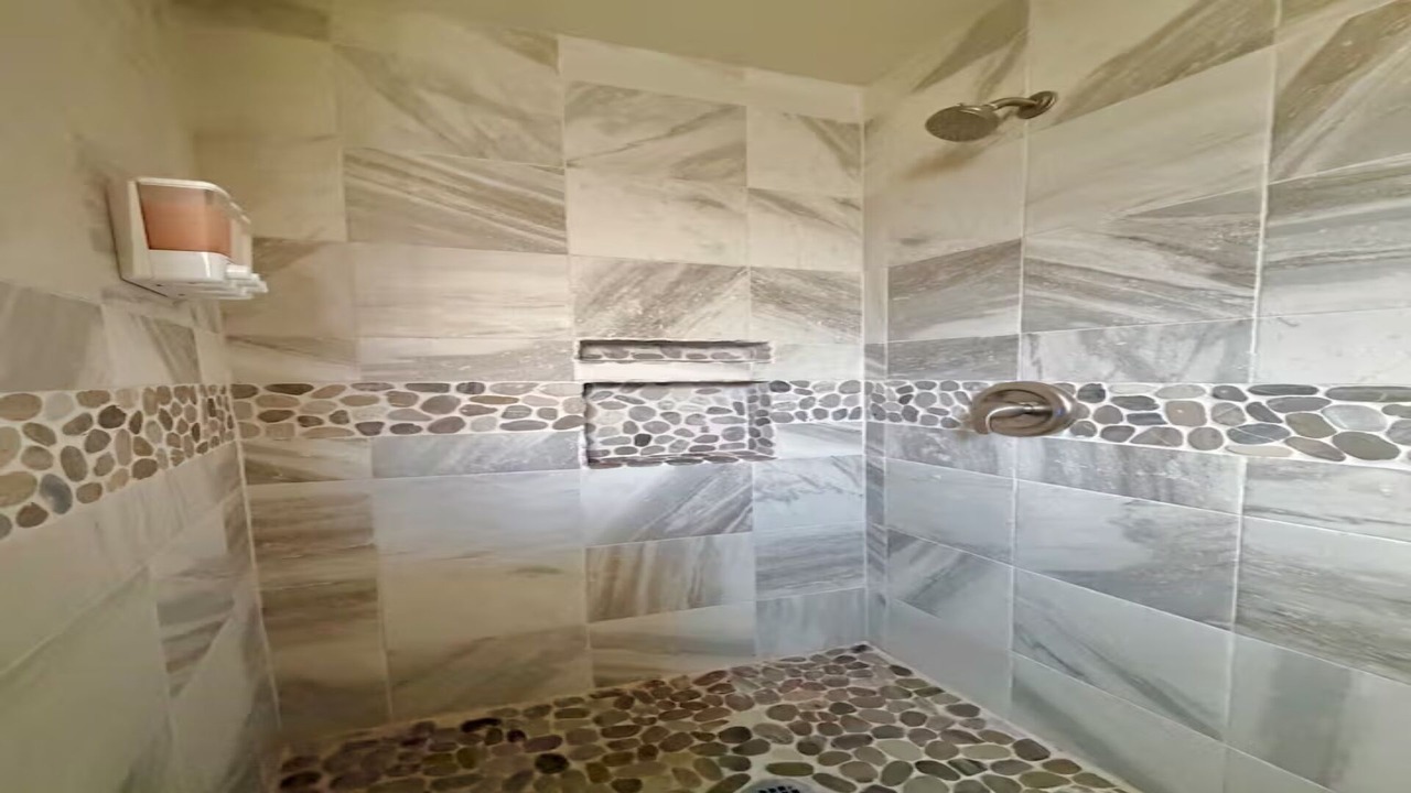 Photo of Bathroom in Mariposa