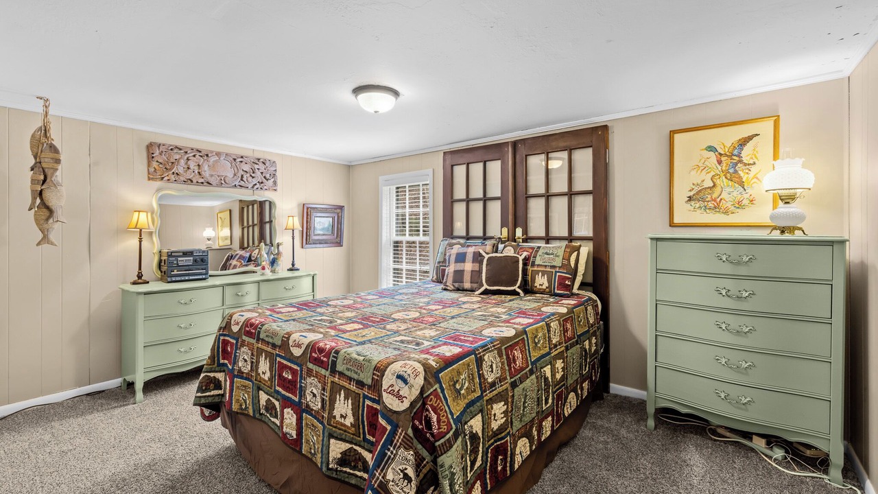 Photo of Bedroom in Clanton