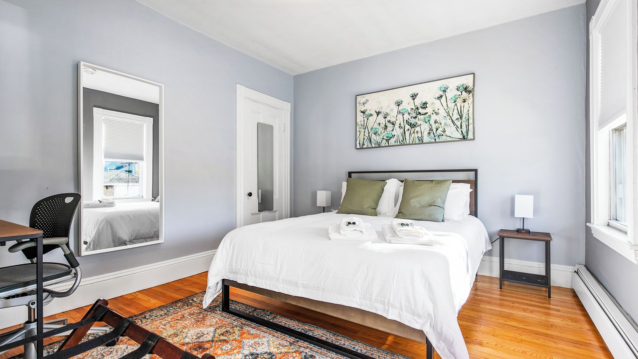 Photo of Bedroom in South Side