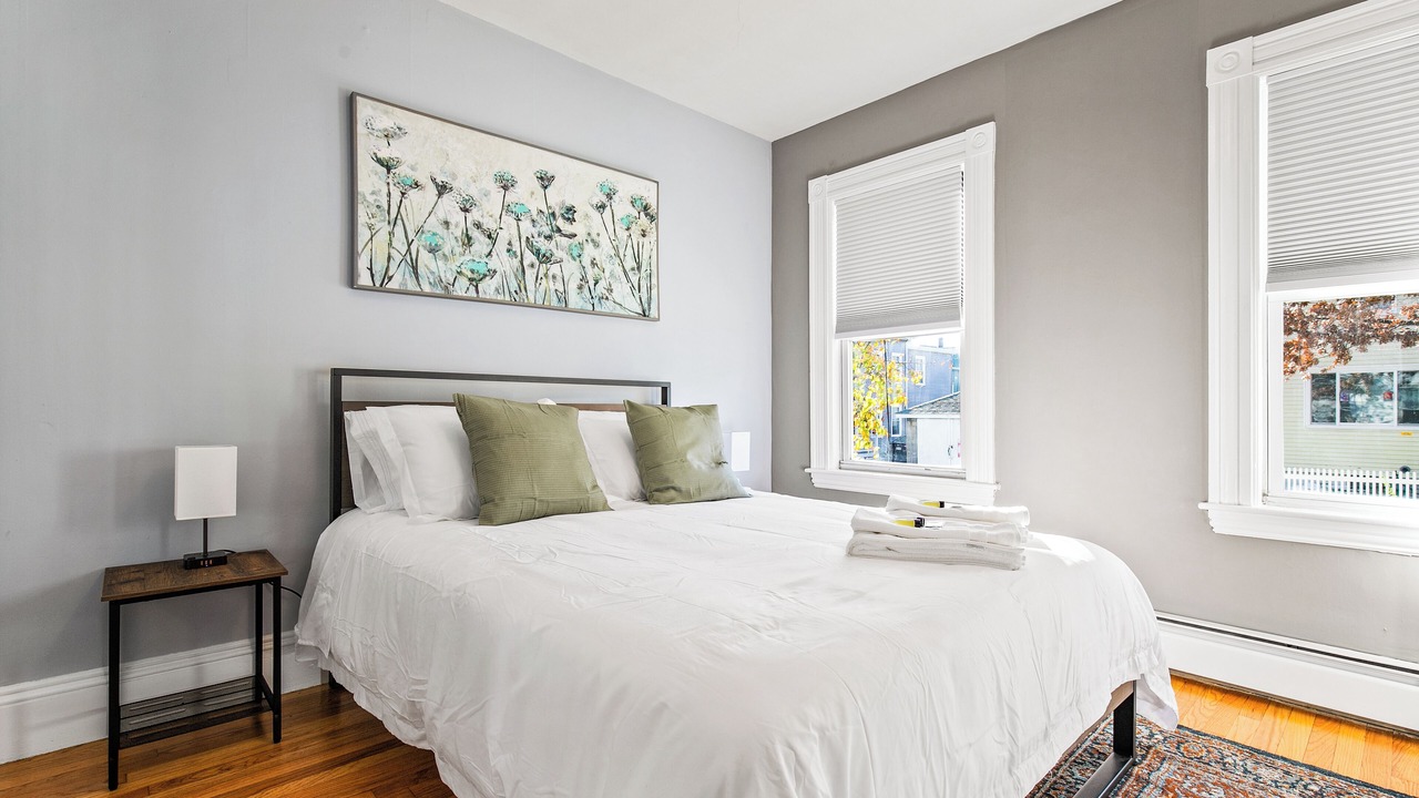 Photo of Bedroom in South Side