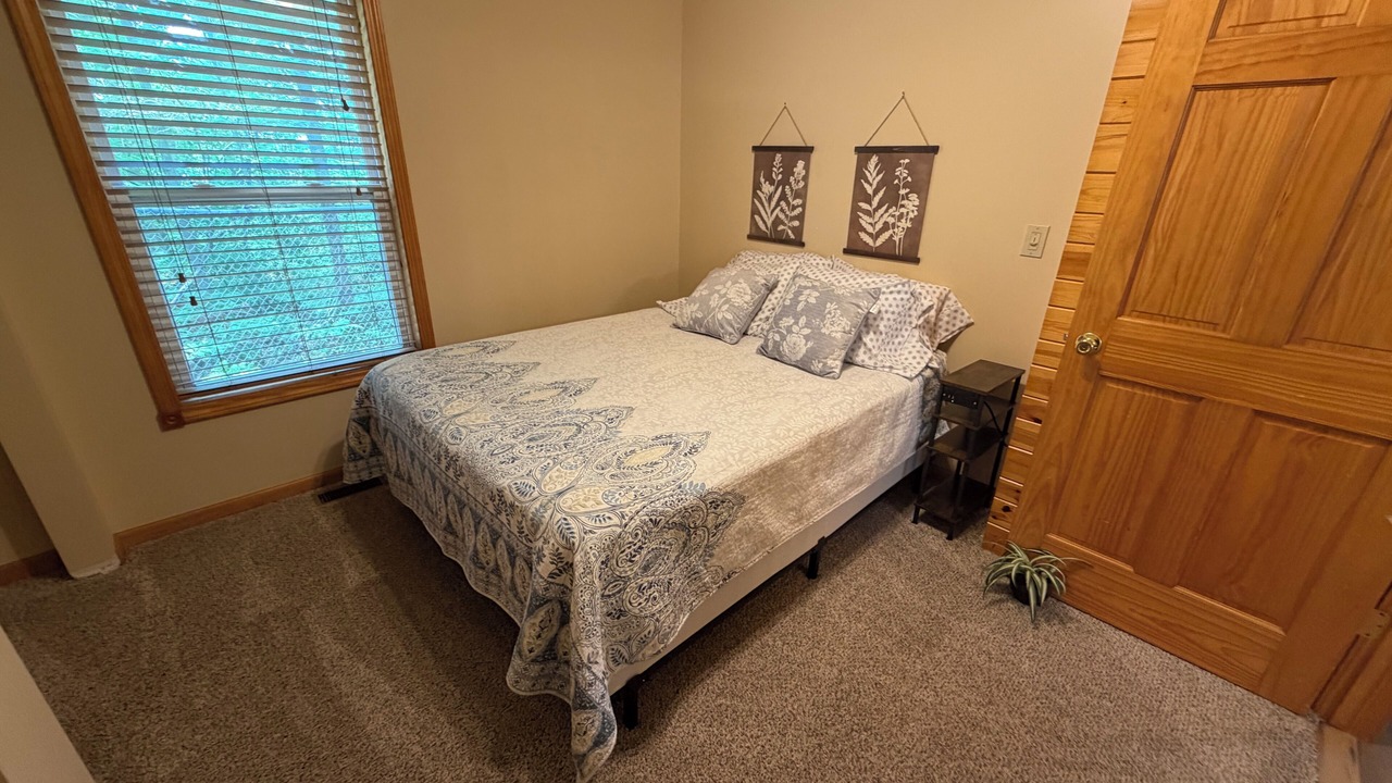 Photo of Bedroom in Gaylord