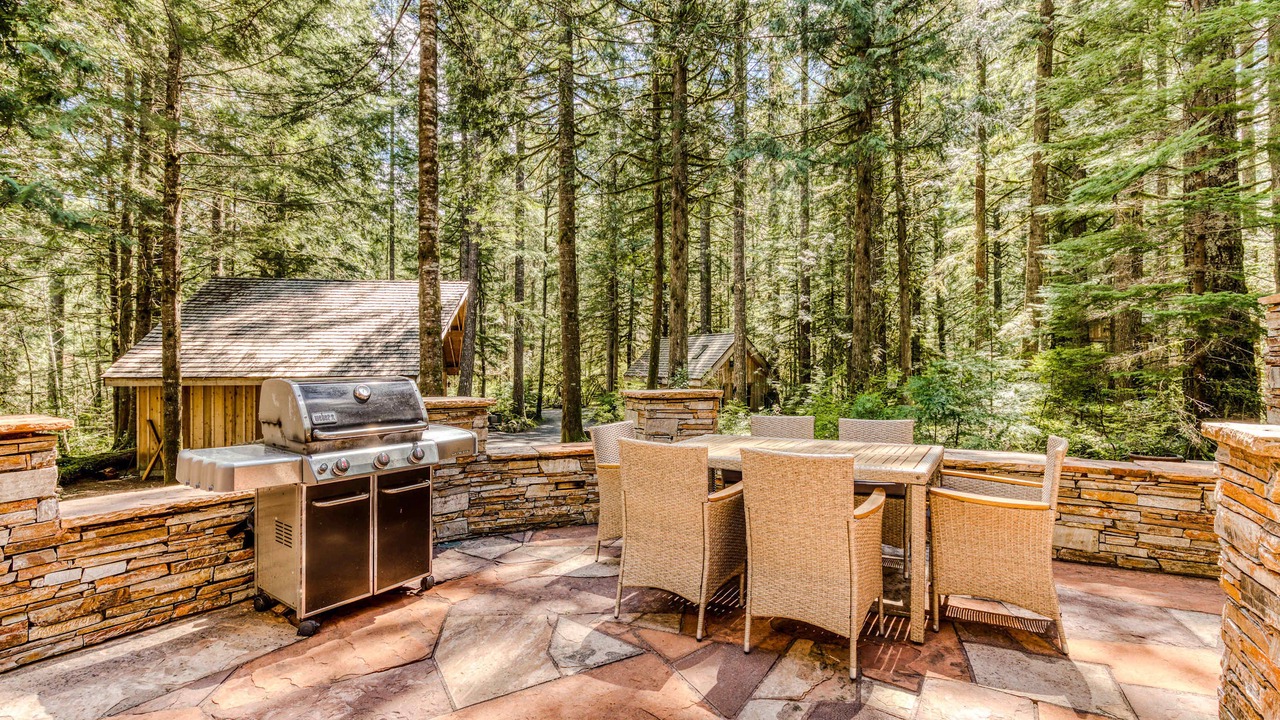 Photo of Outdoor in Rhododendron
