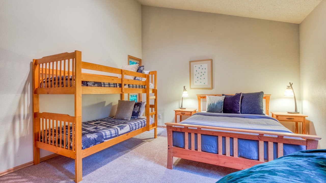 Photo of Bedroom in Rhododendron
