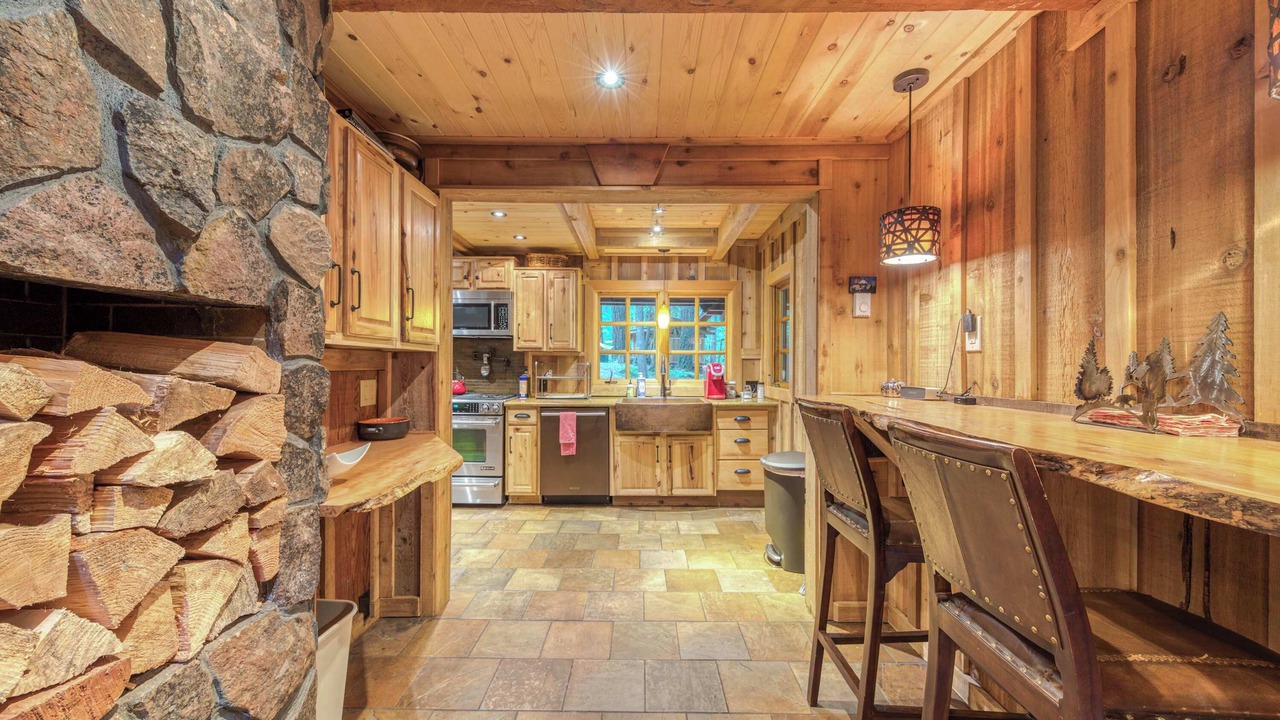 Photo of Kitchen in Rhododendron