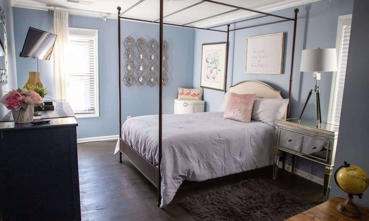 Photo of Bedroom in Roswell