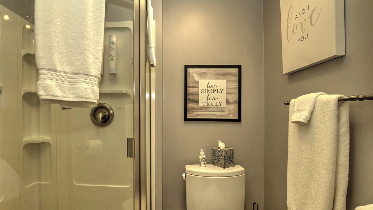 Photo of Bathroom in Marshall