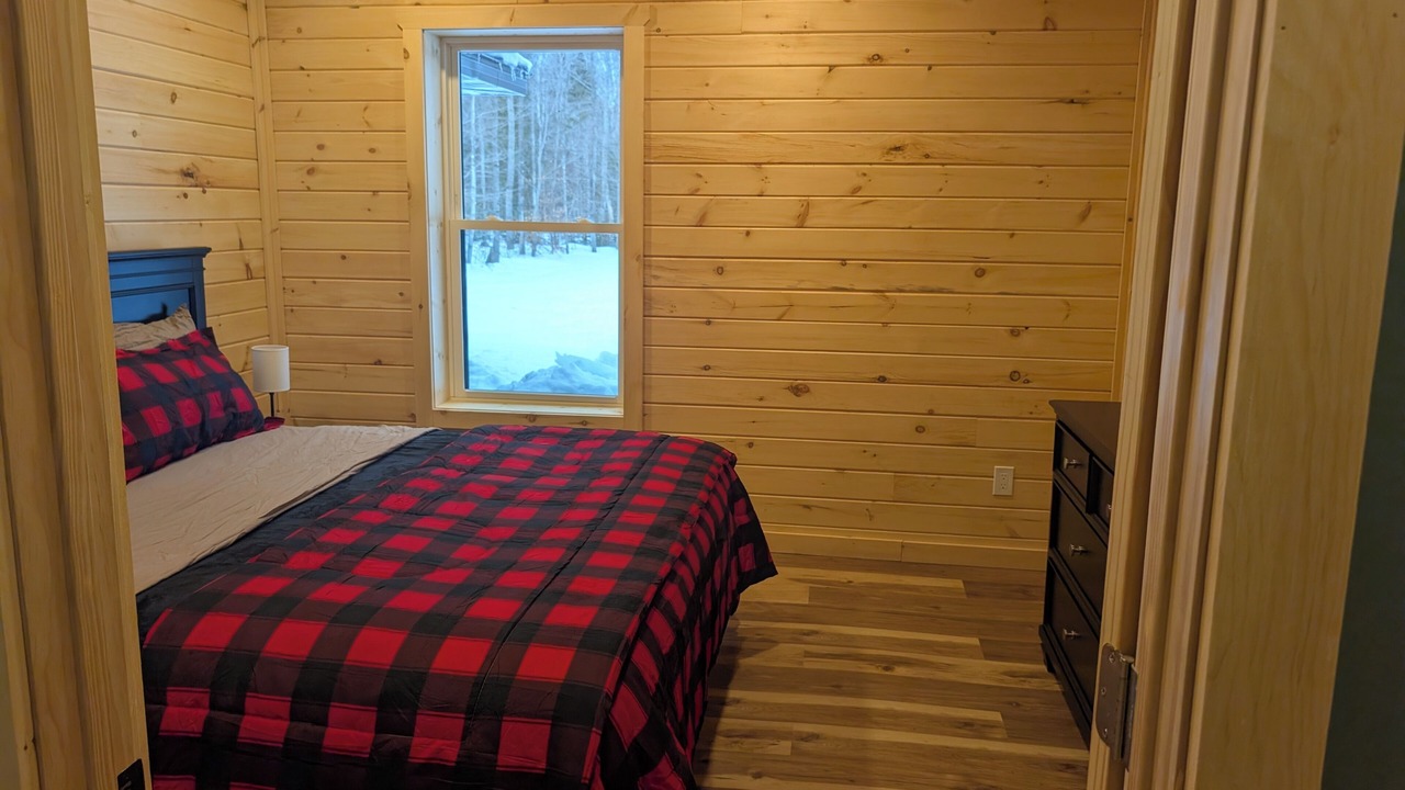 Photo of Bedroom in Grand Marais