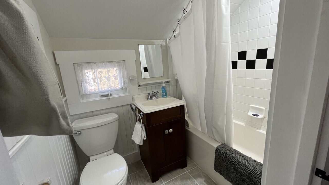 Photo of Bathroom in Lochmere