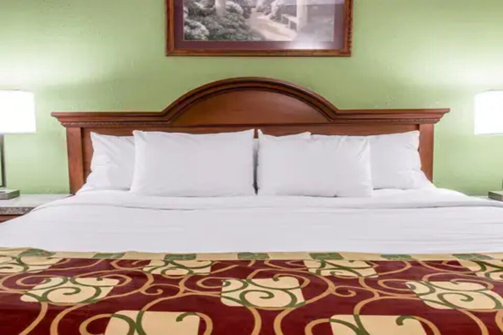 Photo of Bedroom in Kalamazoo