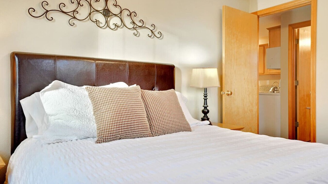 Photo of Bedroom in Albany