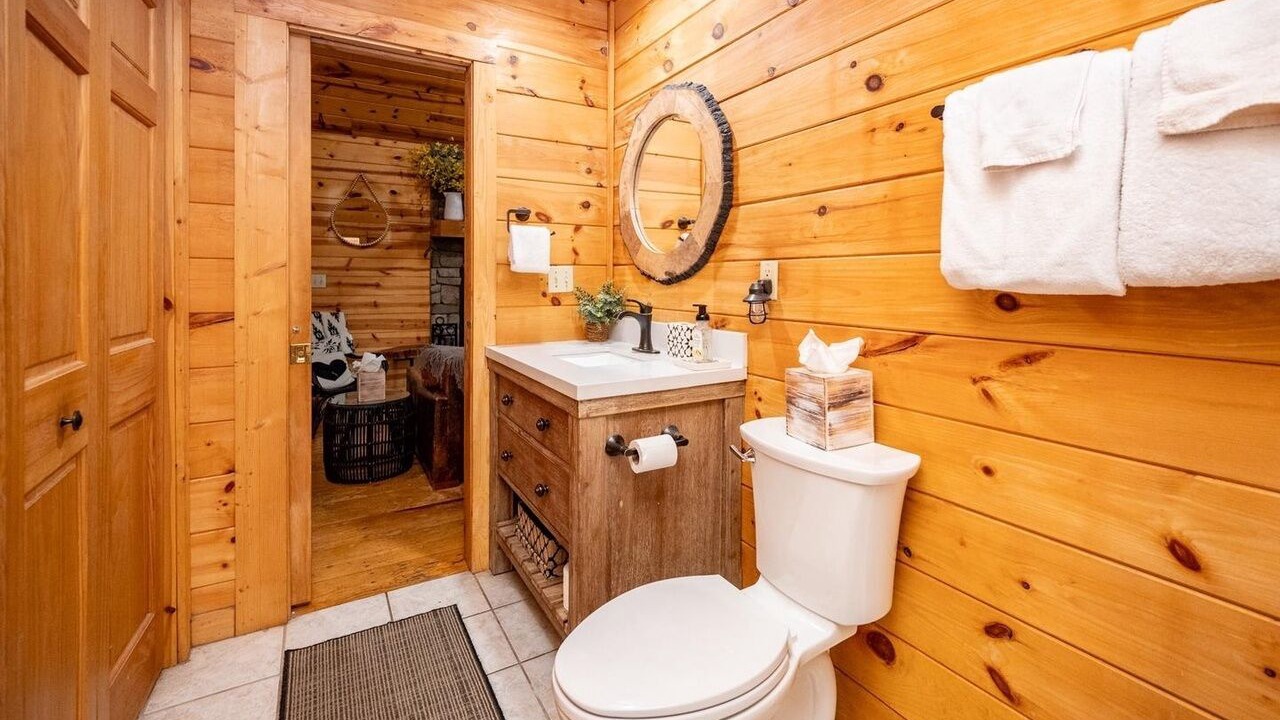 Photo of Bathroom in Thayerville