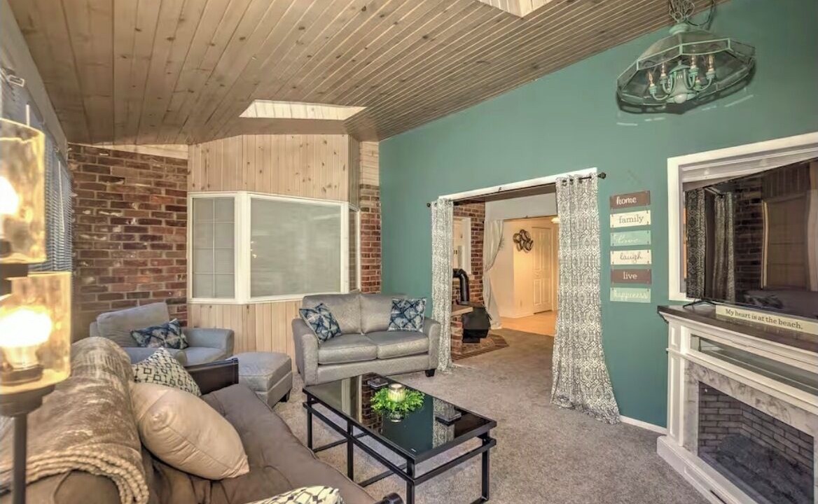 Photo of Livingroom in Jackson