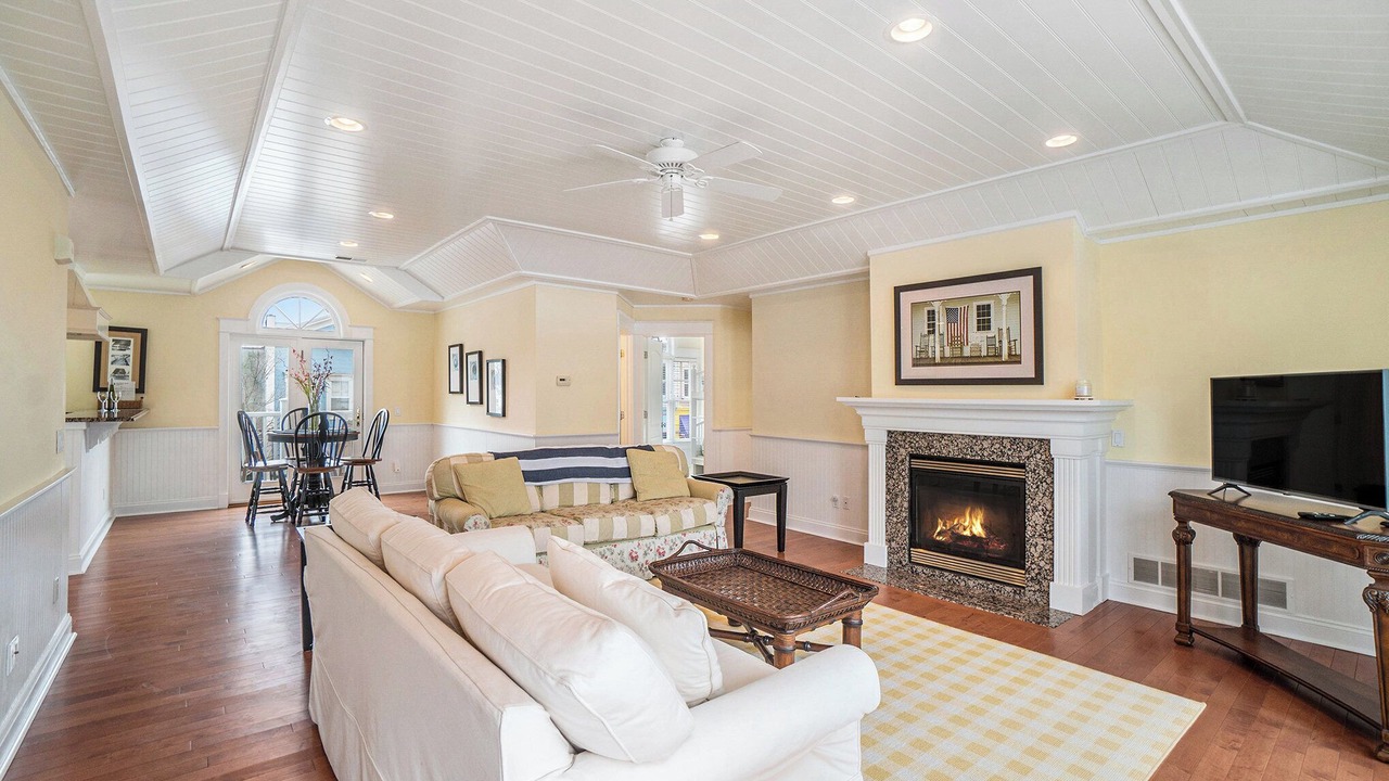 Photo of Livingroom in Harbor Springs