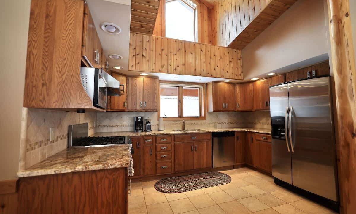 Photo of Kitchen in Arbor Vitae