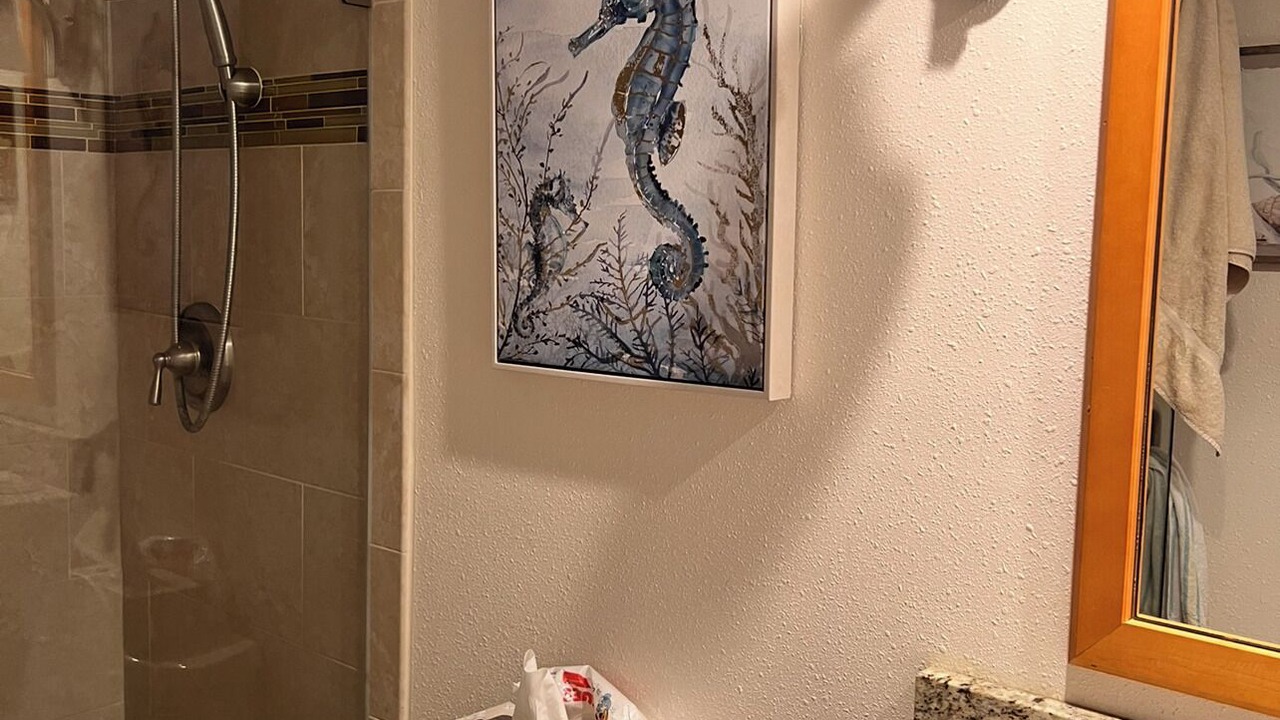 Photo of Bathroom in Island Estate
