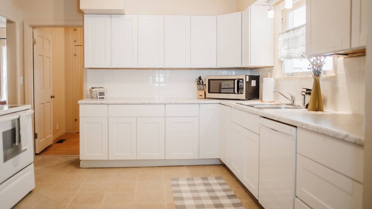 Photo of Kitchen in Downtown Klamath Falls