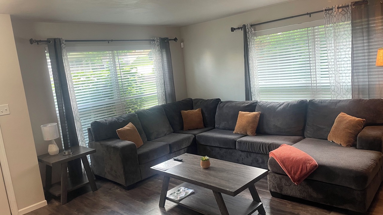 Photo of Livingroom in Jefferson City