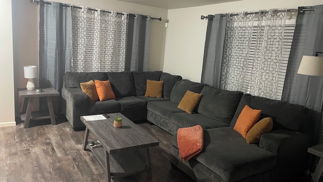 Photo of Livingroom in Jefferson City