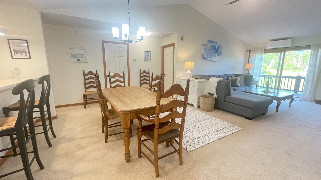 Photo of Livingroom in Carroll