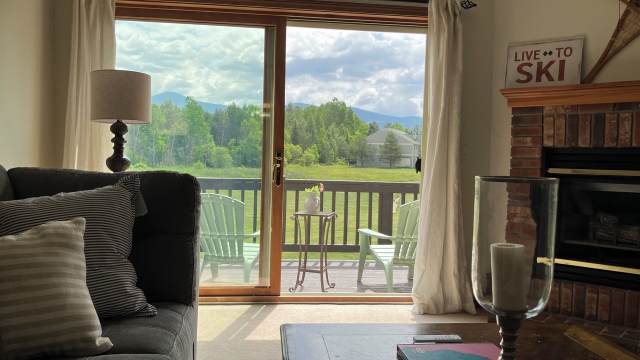 Photo of Livingroom in Carroll