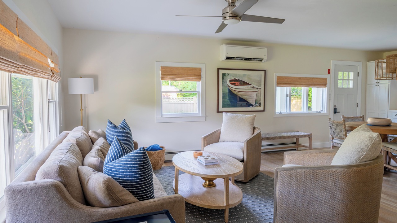 Photo of Livingroom in Tisbury
