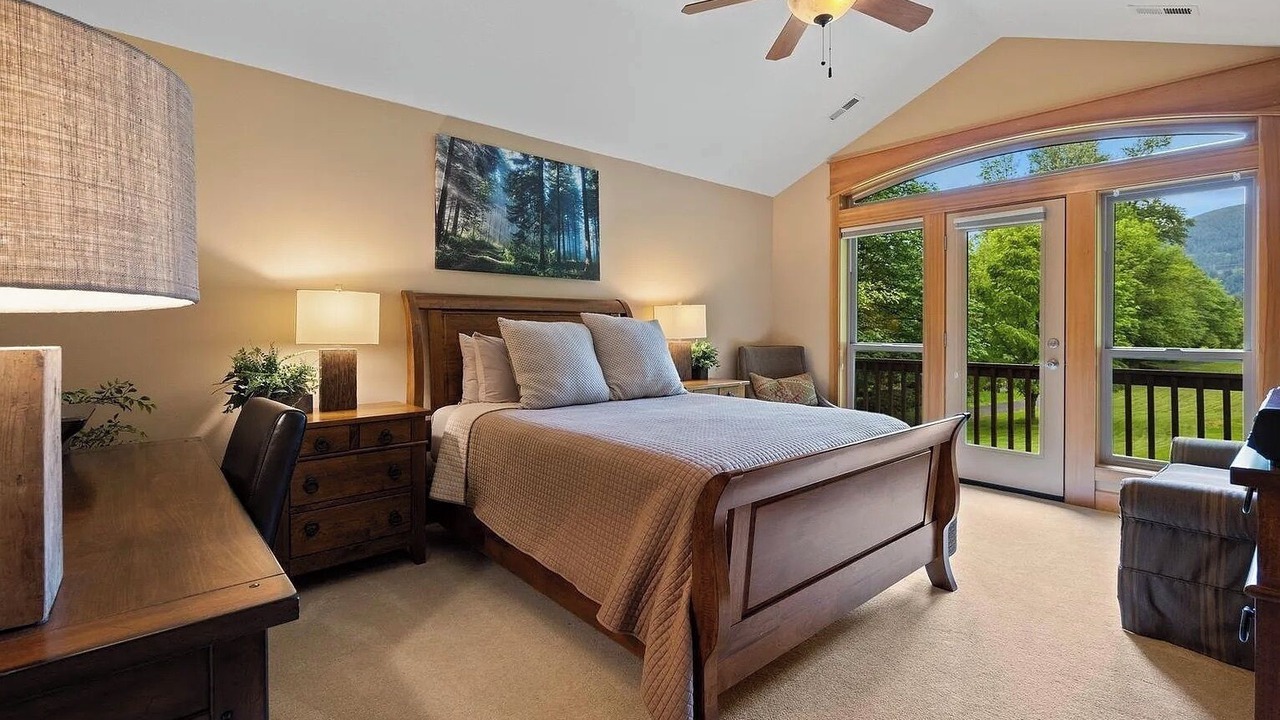 Photo of Bedroom in Welches