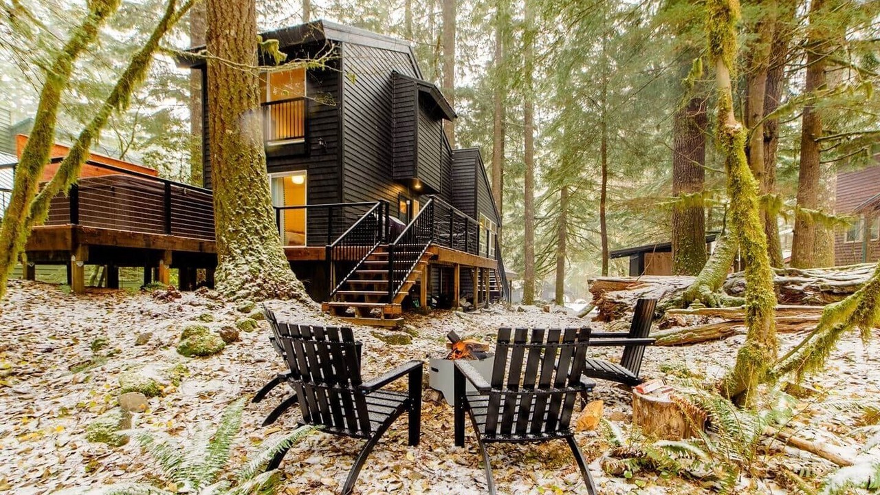 Photo of Outdoor in Rhododendron
