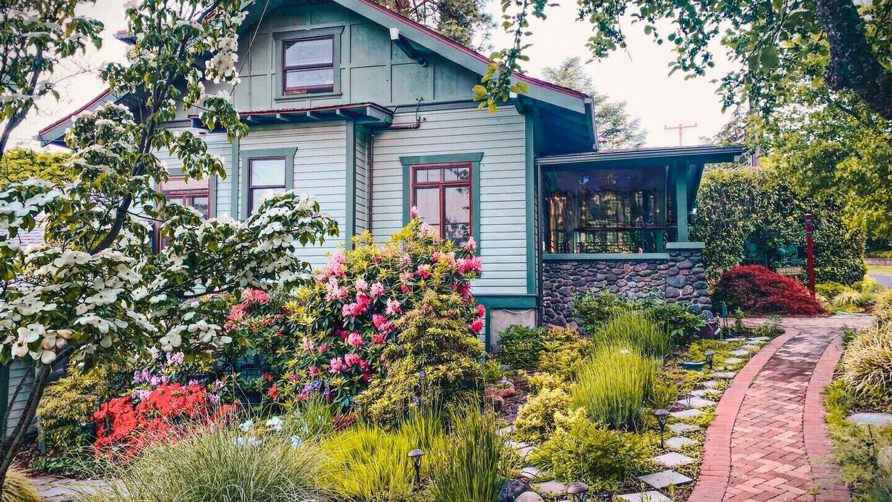 Photo of Others in Siskiyou-Hargadine Historic District