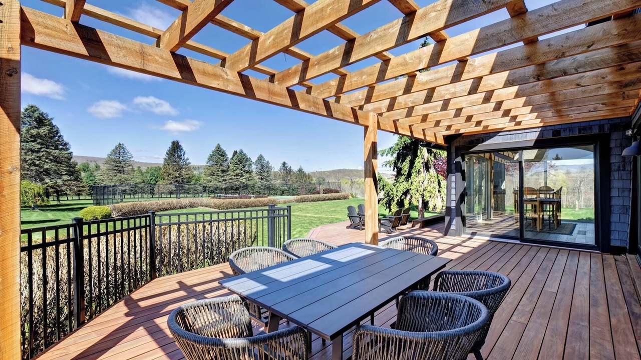 Photo of Outdoor in Lakeville