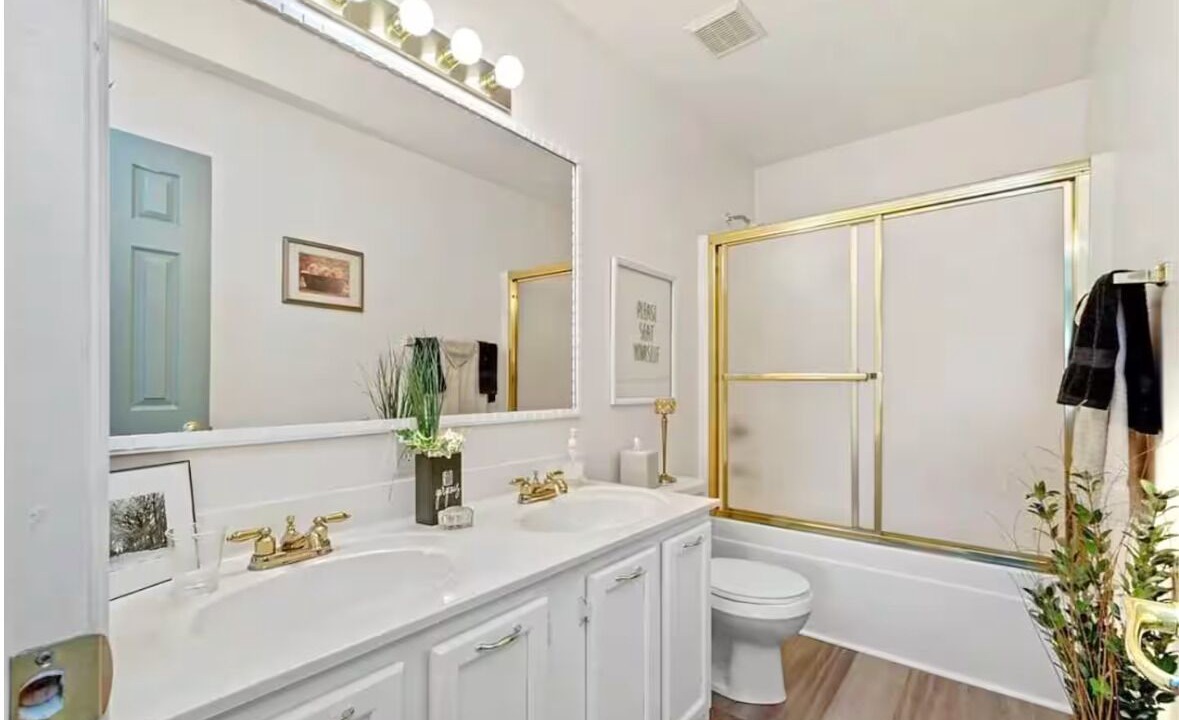Photo of Bathroom in Canonsburg