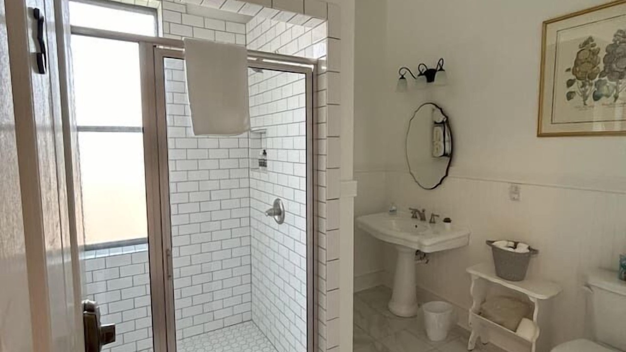 Photo of Bathroom in Calumet