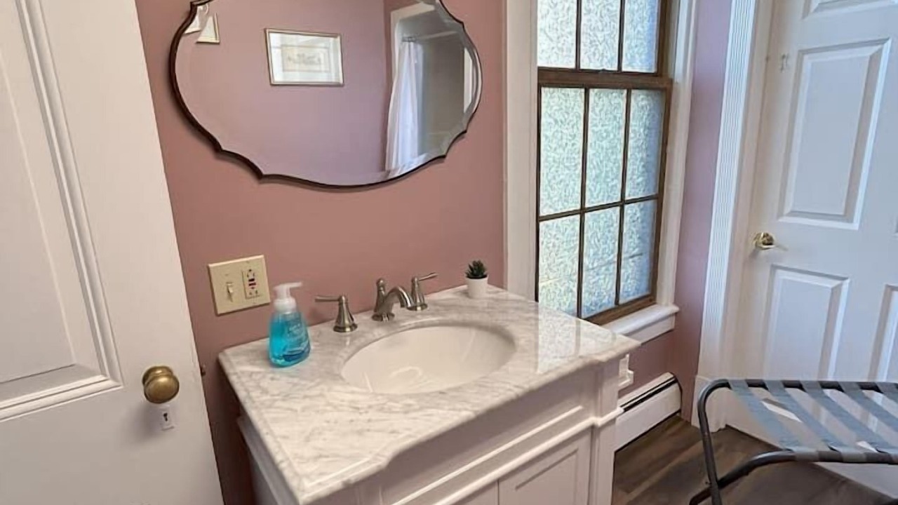 Photo of Bathroom in Calumet
