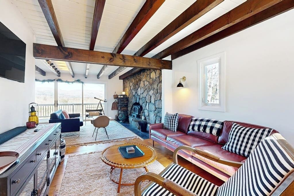 Photo of Livingroom in Thornton