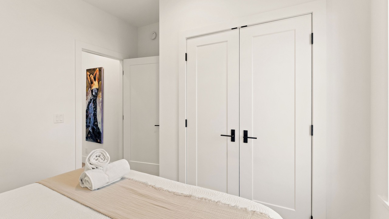 Photo of Bedroom in Spring Lake