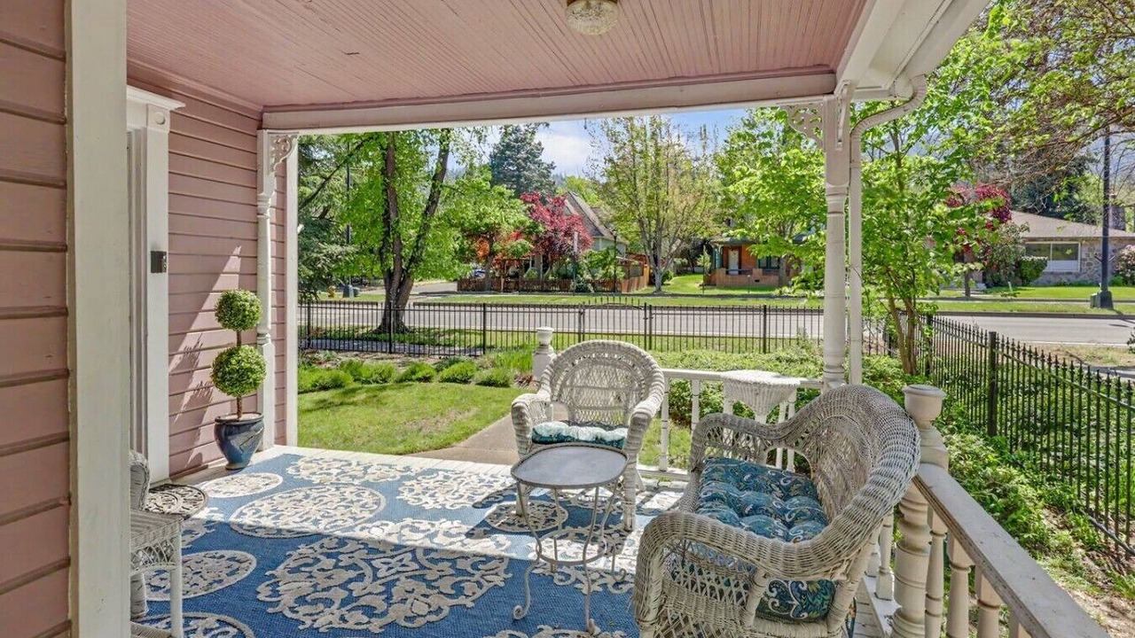 Photo of Others in Siskiyou-Hargadine Historic District