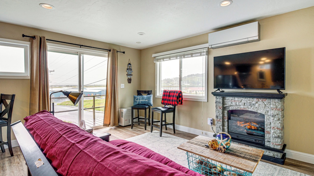 Photo of Livingroom in Gold Beach