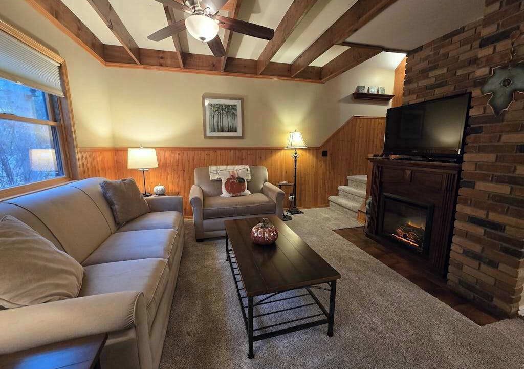 Photo of Livingroom in Thompsonville
