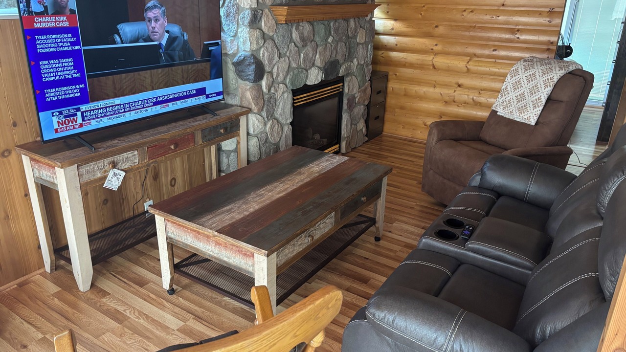 Photo of Livingroom in Houghton Lake