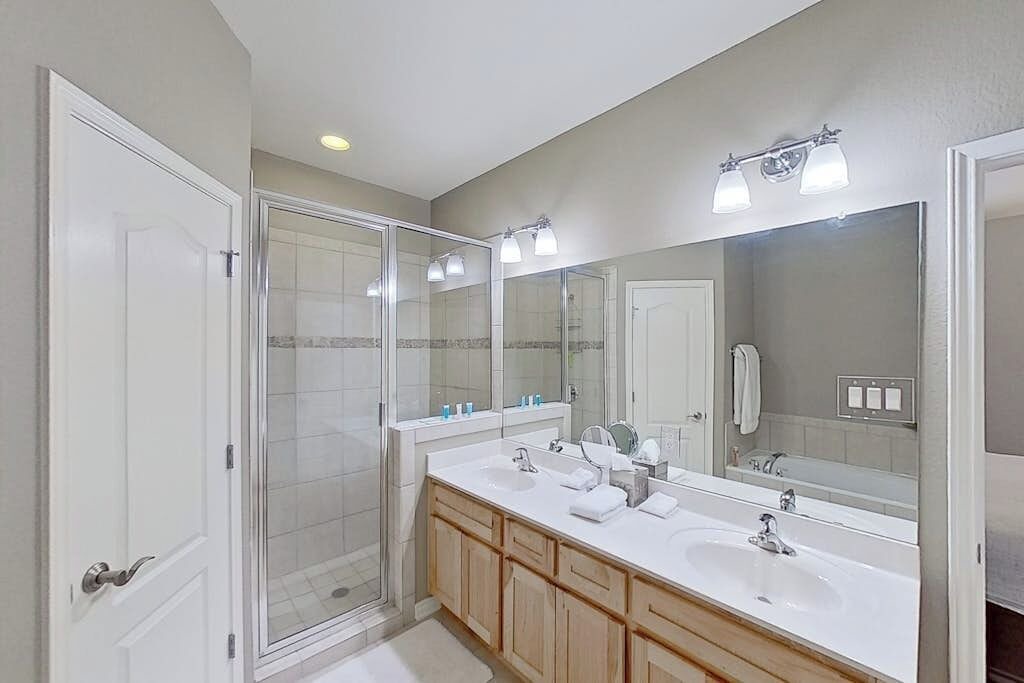 Photo of Bathroom in Apache Shores