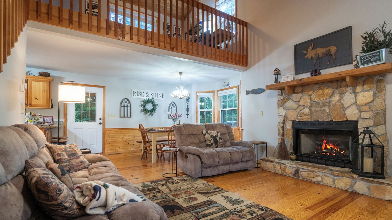 Photo of Livingroom in Helen