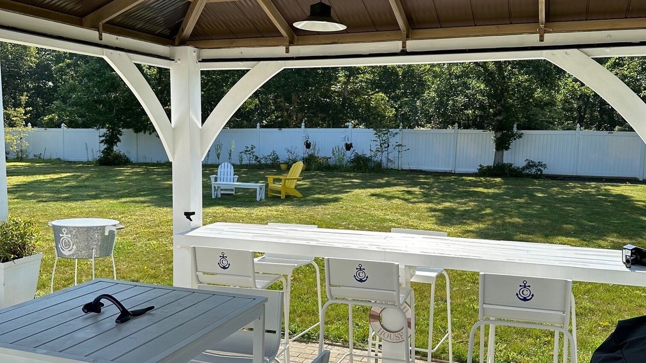Photo of Outdoor in West Tisbury
