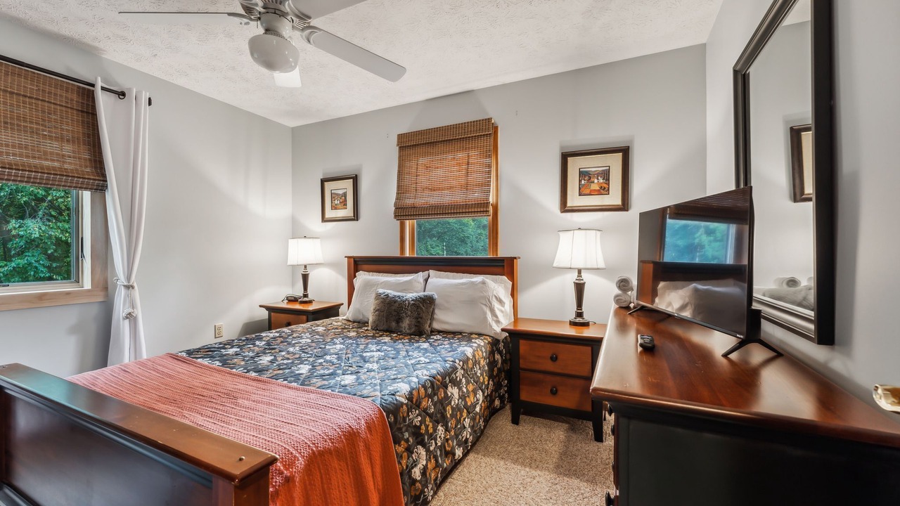Photo of Bedroom in Thayerville